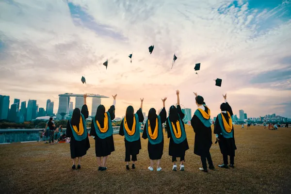 Estudantes em ambiente acadêmico